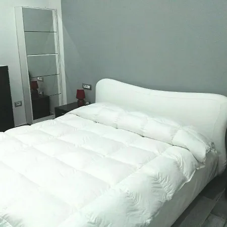 ベッド・アンド・ブレックファスト Giulia ポッツオーリ